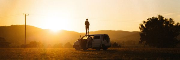 Qu’est-ce que le Programme Vacances-Travail (PVT) ? - Liberté et vanlife